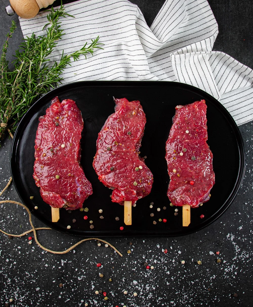 Σουβλάκι Μοσχαρίσιο Ελληνικό (Κόντρα Φιλέτο Μαριναρισμένο) Παραγωγής μας Σουβλάκι Μοσχαρίσιο Ελληνικό (Κόντρα Φιλέτο Μαριναρισμένο) Παραγωγής μας